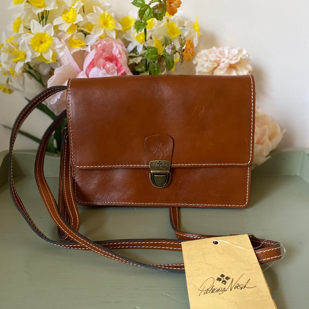NWT Patricia Nash Heritage Crossbody